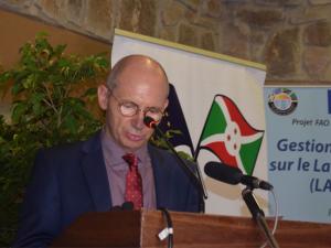 L’Ambassadeur de l’UE au Burundi Claude Bochu, en compagnie des Ambassadeurs de l’Allemagne, la Belgique et la France ont été reçus récemment par le président Ndayishimiye.