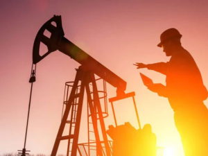 East African court bars South Sudan, two firms from exporting oil