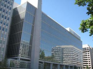 La Banque mondiale octroie 1 milliard USD pour la gratuité de l’enseignement primaire et l’amélioration de la santé maternelle et infantile en RDC