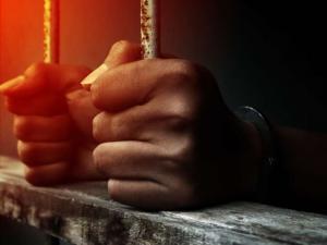More than 200 naked inmates escape from Ugandan prison