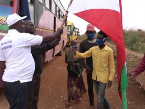 Deux cents cinq rapatriés rentrent de la Tanzanie.